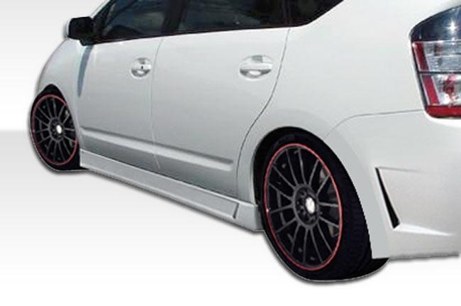 2004-2009 Toyota Prius Duraflex B-2 Side Skirts - Image 1