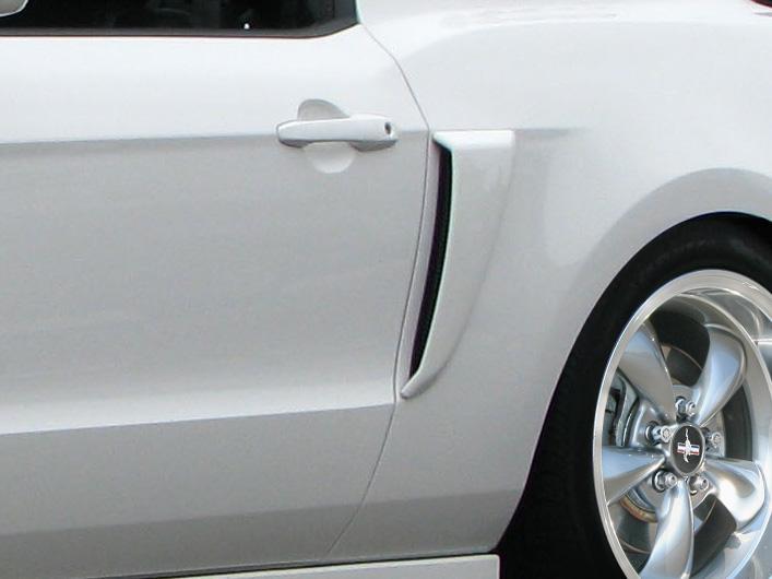 2010-2014 Ford Mustang Duraflex Boss Look Scoop - Image 1